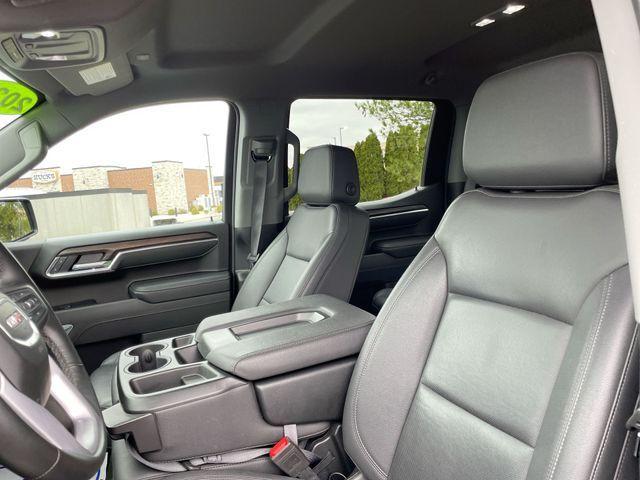 used 2025 GMC Sierra 1500 car, priced at $46,304