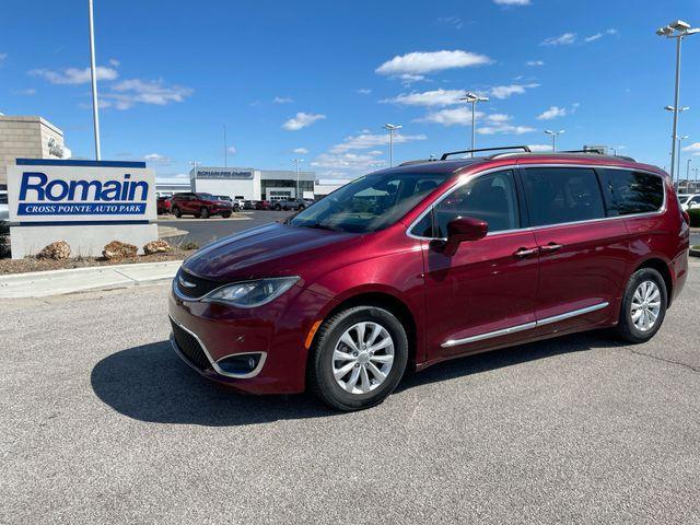 used 2017 Chrysler Pacifica car, priced at $10,490