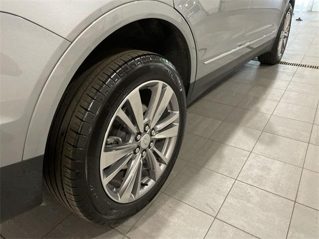used 2025 Cadillac XT5 car, priced at $39,887