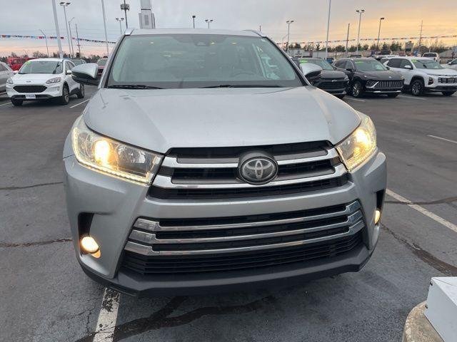 used 2018 Toyota Highlander car, priced at $20,721
