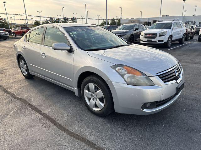 used 2007 Nissan Altima car, priced at $5,510