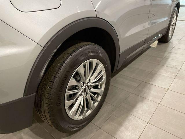 used 2024 Cadillac XT4 car, priced at $34,997