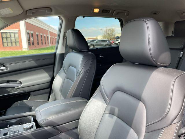 used 2025 Nissan Pathfinder car, priced at $39,270
