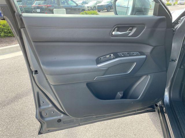 used 2025 Nissan Pathfinder car, priced at $39,270