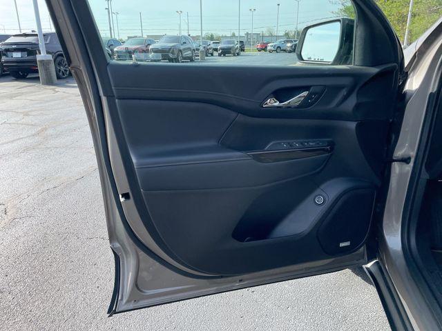 used 2023 GMC Acadia car, priced at $33,738