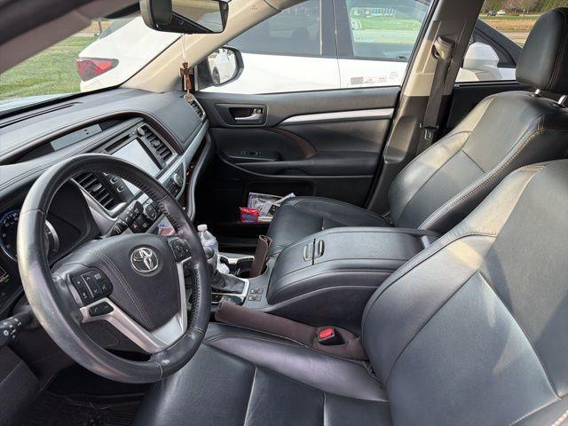 used 2017 Toyota Highlander car, priced at $21,989