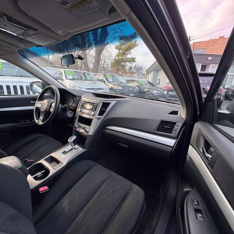 Carbide Gray Metallic 2014 Subaru Legacy Base