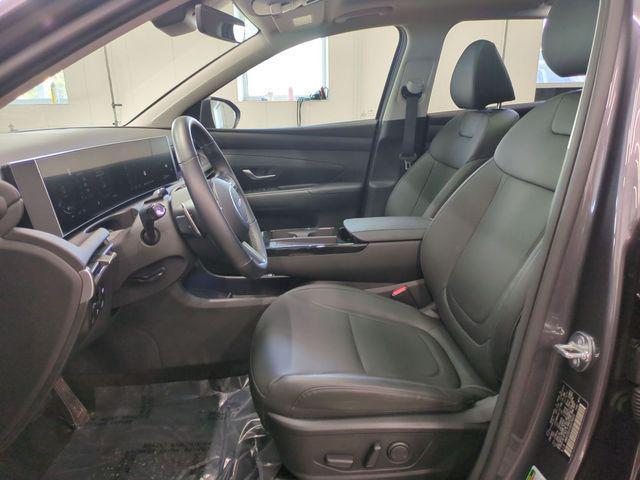 used 2025 Hyundai TUCSON Hybrid car, priced at $31,800