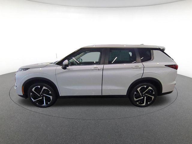 used 2023 Mitsubishi Outlander car, priced at $24,250