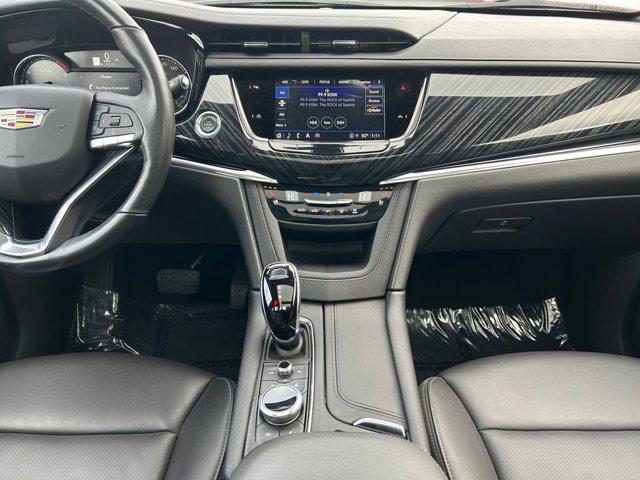 used 2025 Cadillac XT6 car, priced at $45,787