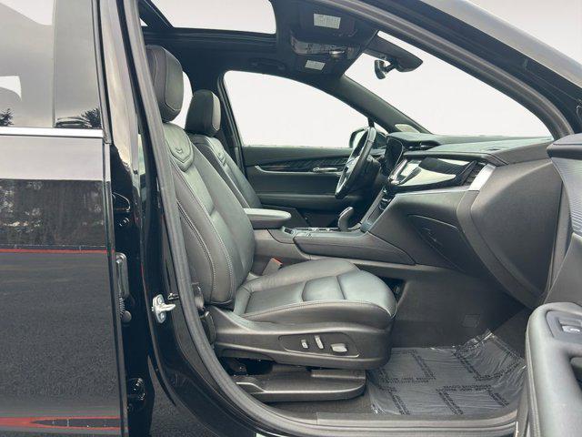 used 2025 Cadillac XT6 car, priced at $45,787