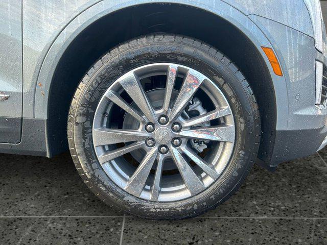 new 2026 Cadillac XT5 car, priced at $59,290