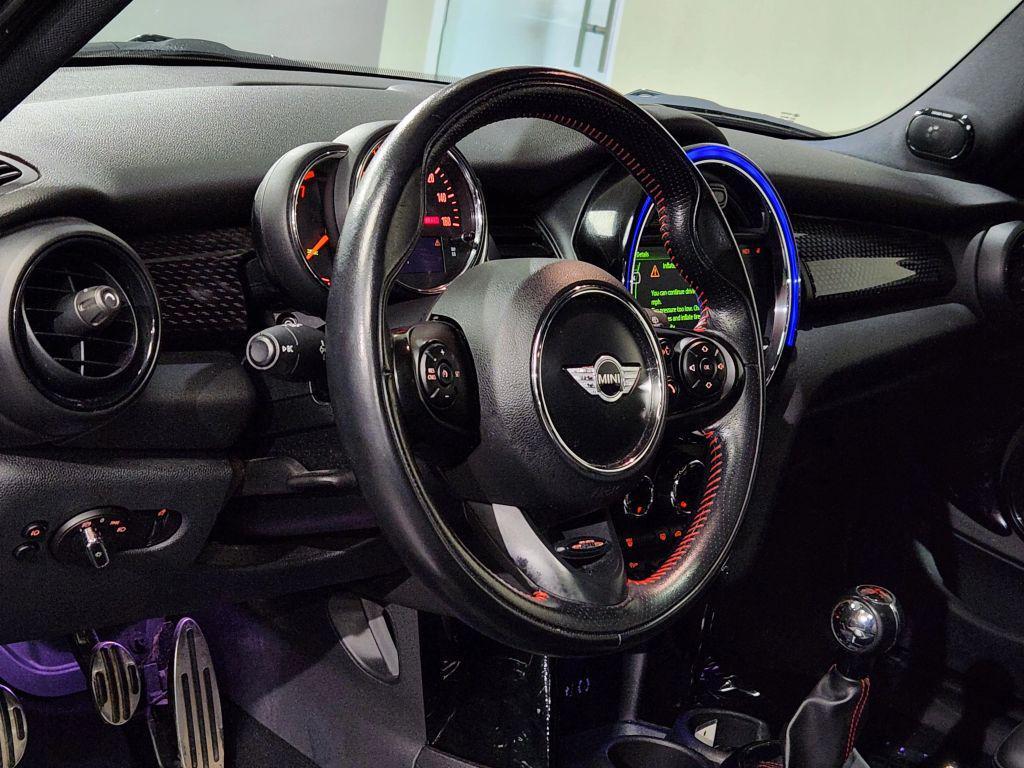 used 2018 MINI Hardtop car, priced at $15,900