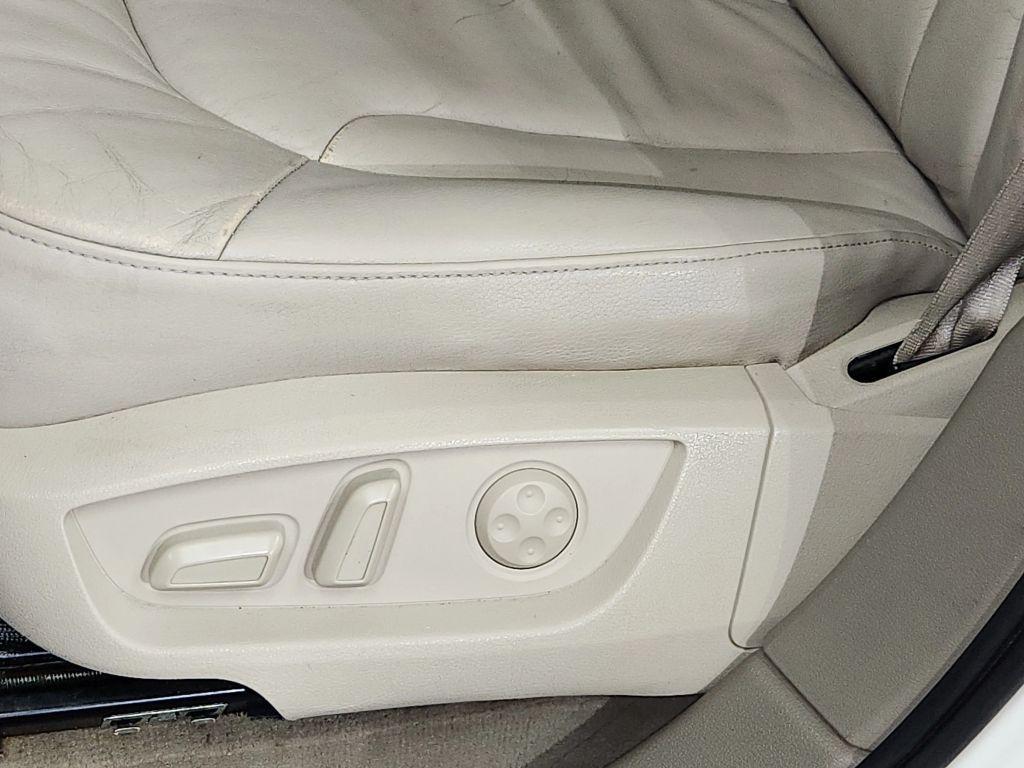 used 2009 Audi Q7 car, priced at $9,900