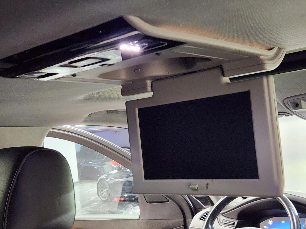 used 2015 Cadillac Escalade ESV car, priced at $28,900