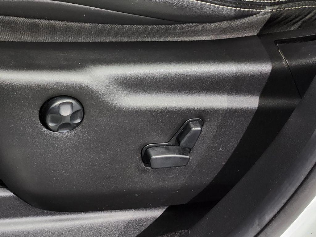 used 2017 Jeep Grand Cherokee car, priced at $39,900