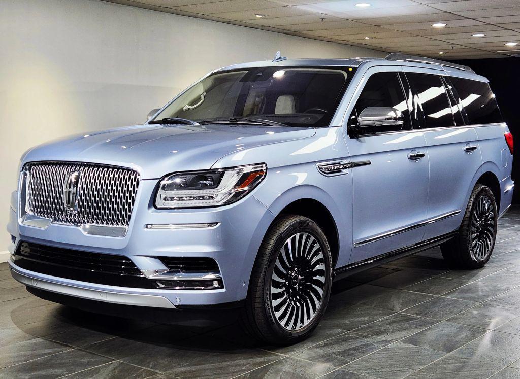 used 2019 Lincoln Navigator car, priced at $35,900