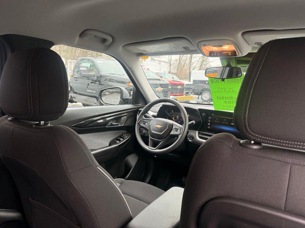 used 2024 Chevrolet TrailBlazer car, priced at $23,495