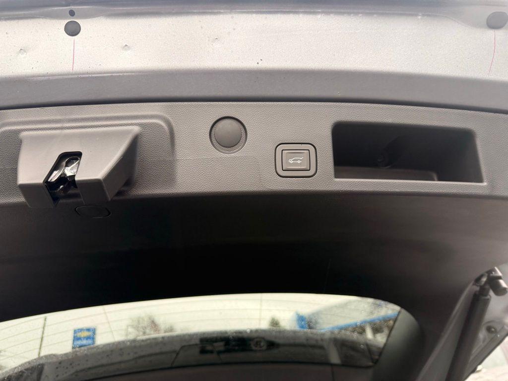 new 2026 Chevrolet Equinox car, priced at $34,489