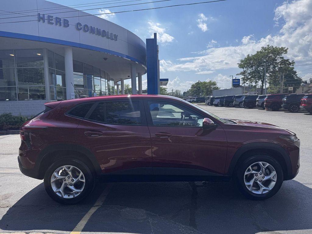 used 2024 Chevrolet Trax car, priced at $20,694