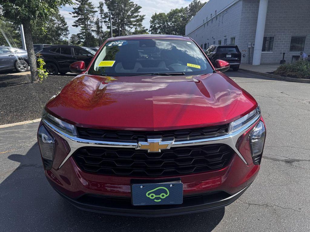 used 2024 Chevrolet Trax car, priced at $20,694