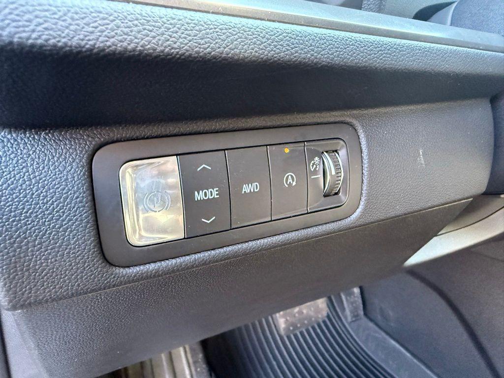 new 2026 Chevrolet Traverse car, priced at $43,585