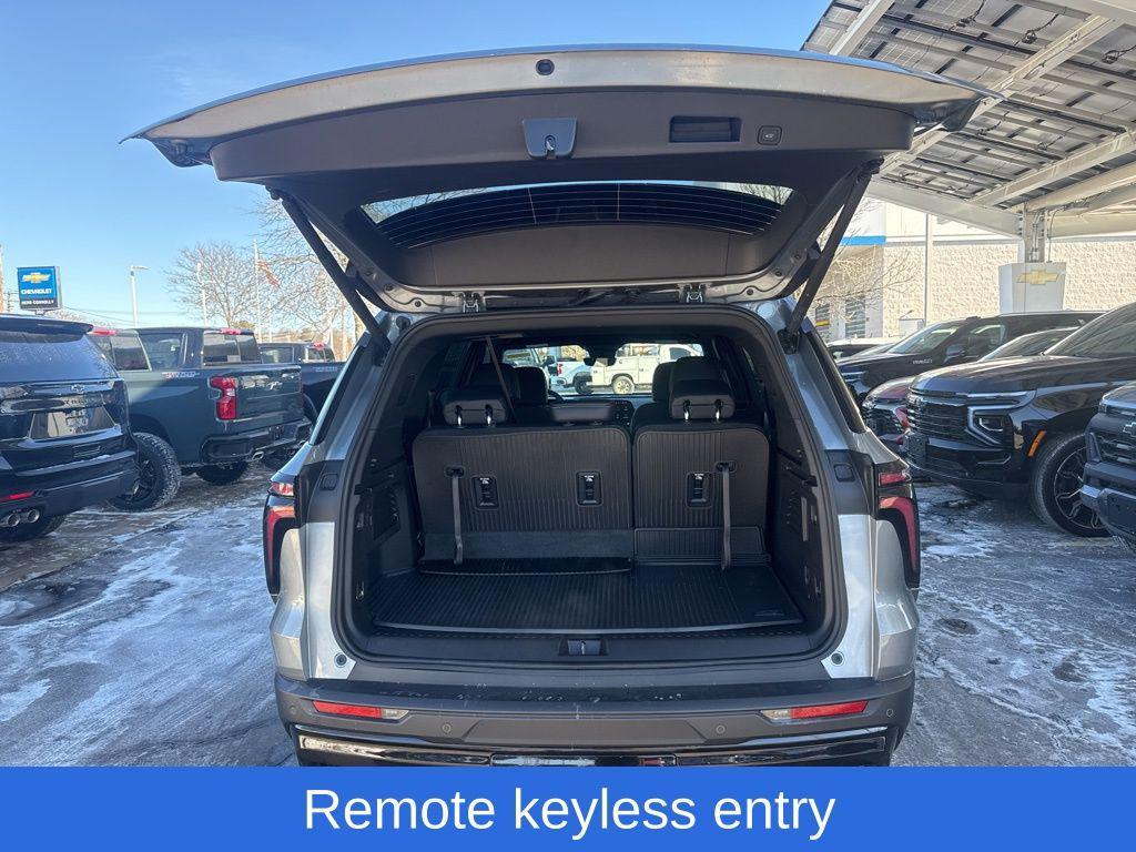 used 2026 Chevrolet Traverse car, priced at $43,498