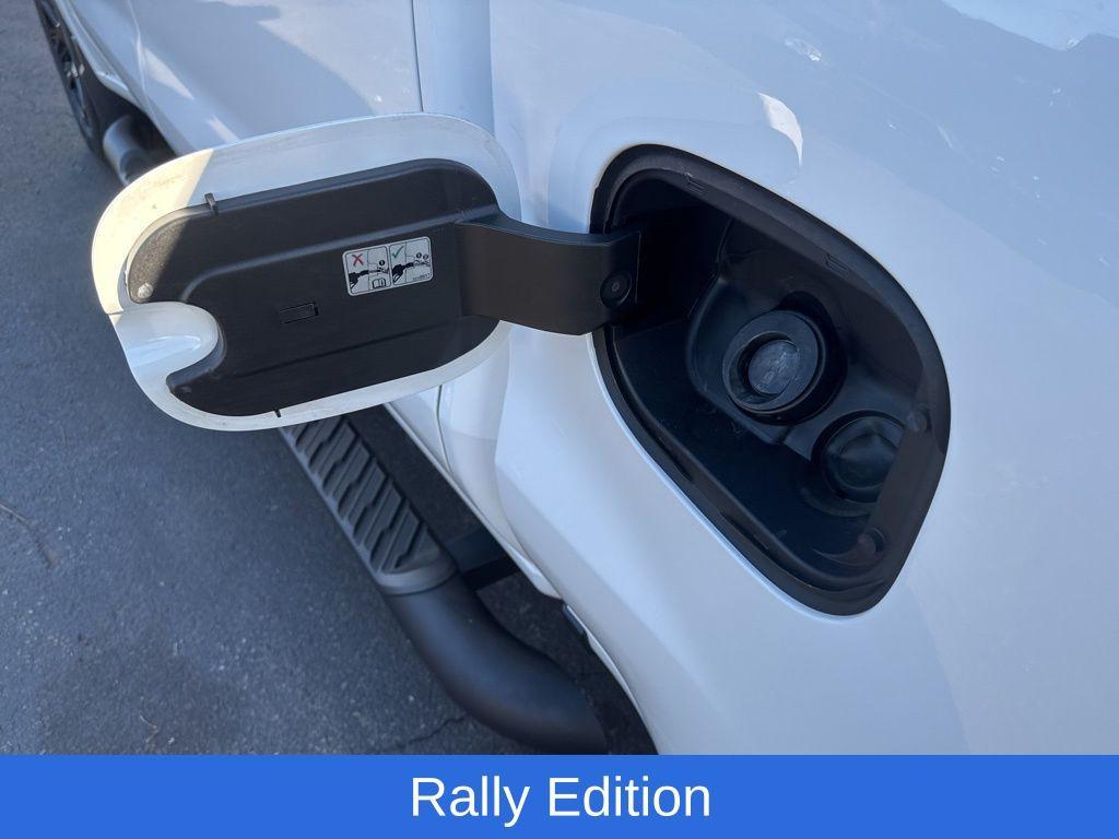 used 2023 Chevrolet Silverado 1500 car, priced at $33,998