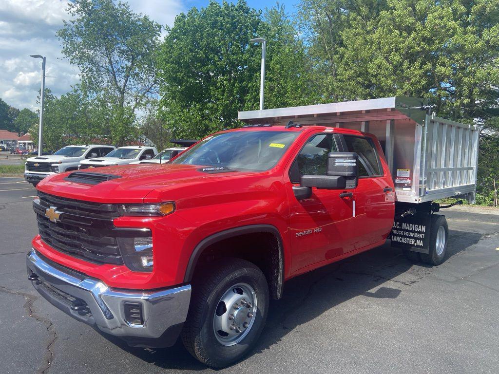new 2025 Chevrolet Silverado 3500 car, priced at $51,803