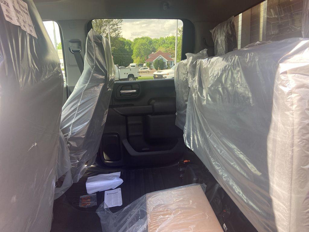 new 2025 Chevrolet Silverado 3500 car, priced at $51,803