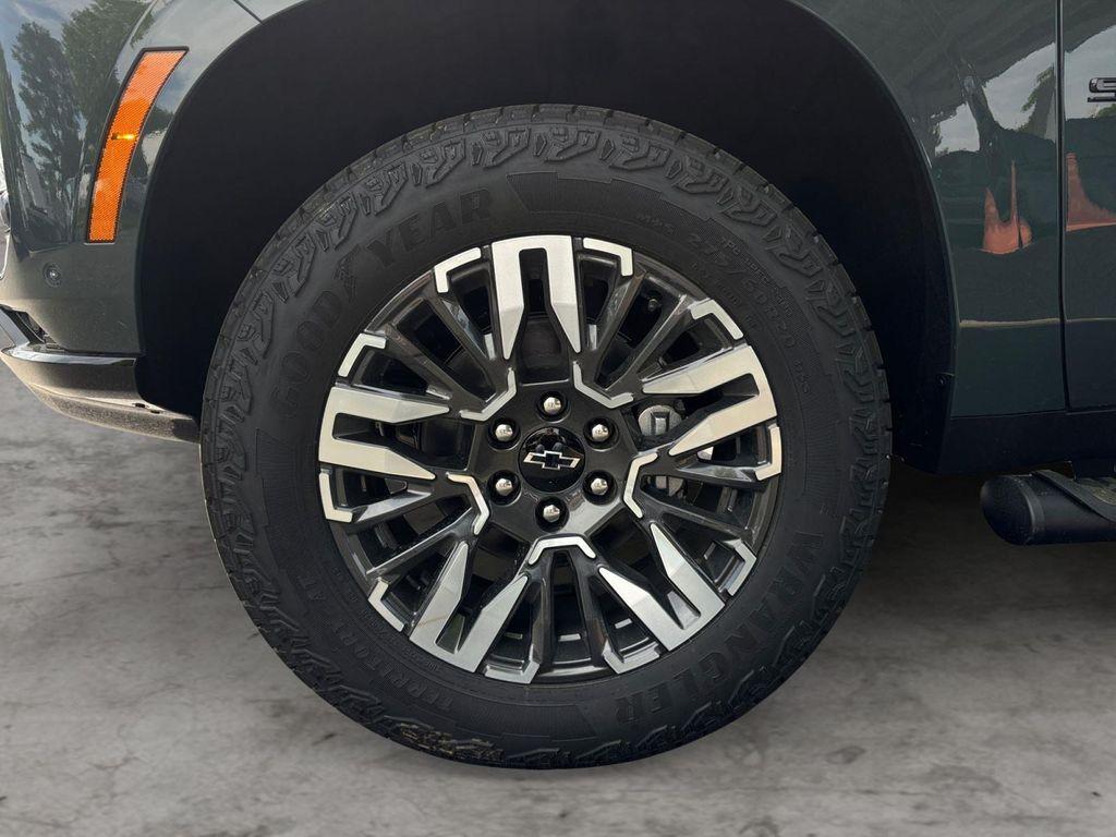 new 2026 Chevrolet Suburban car, priced at $80,814