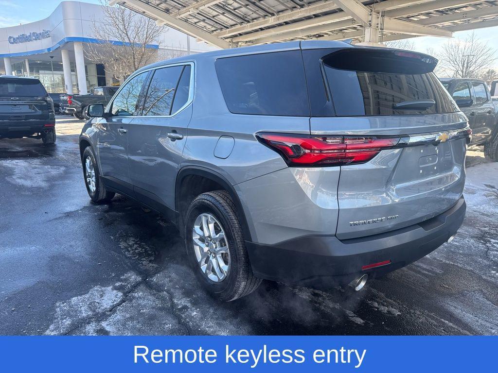 used 2023 Chevrolet Traverse car, priced at $26,495