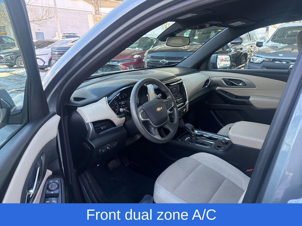 used 2023 Chevrolet Traverse car, priced at $26,495