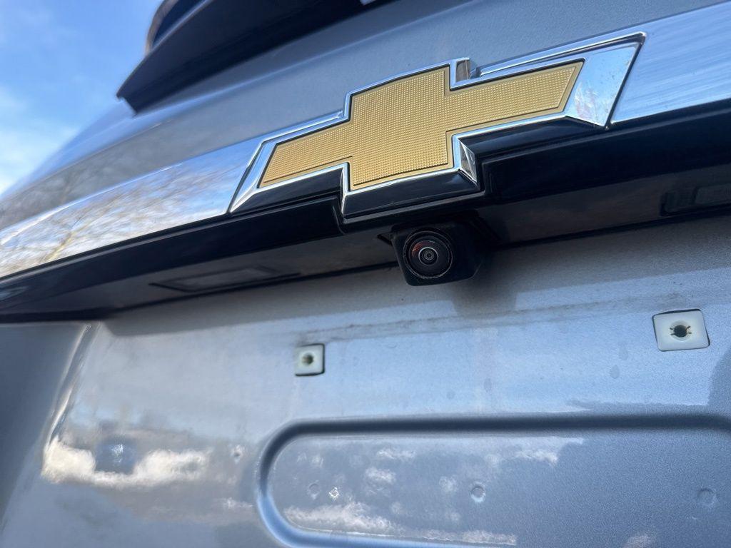 used 2023 Chevrolet Traverse car, priced at $26,495