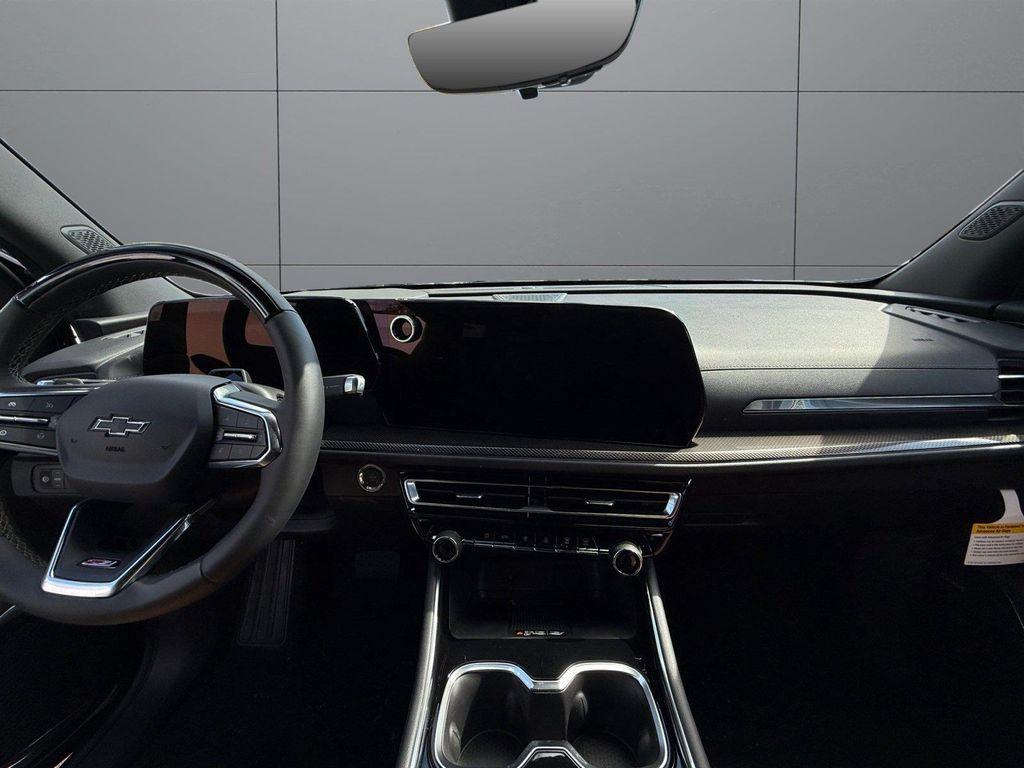 new 2027 Chevrolet Traverse car, priced at $54,824