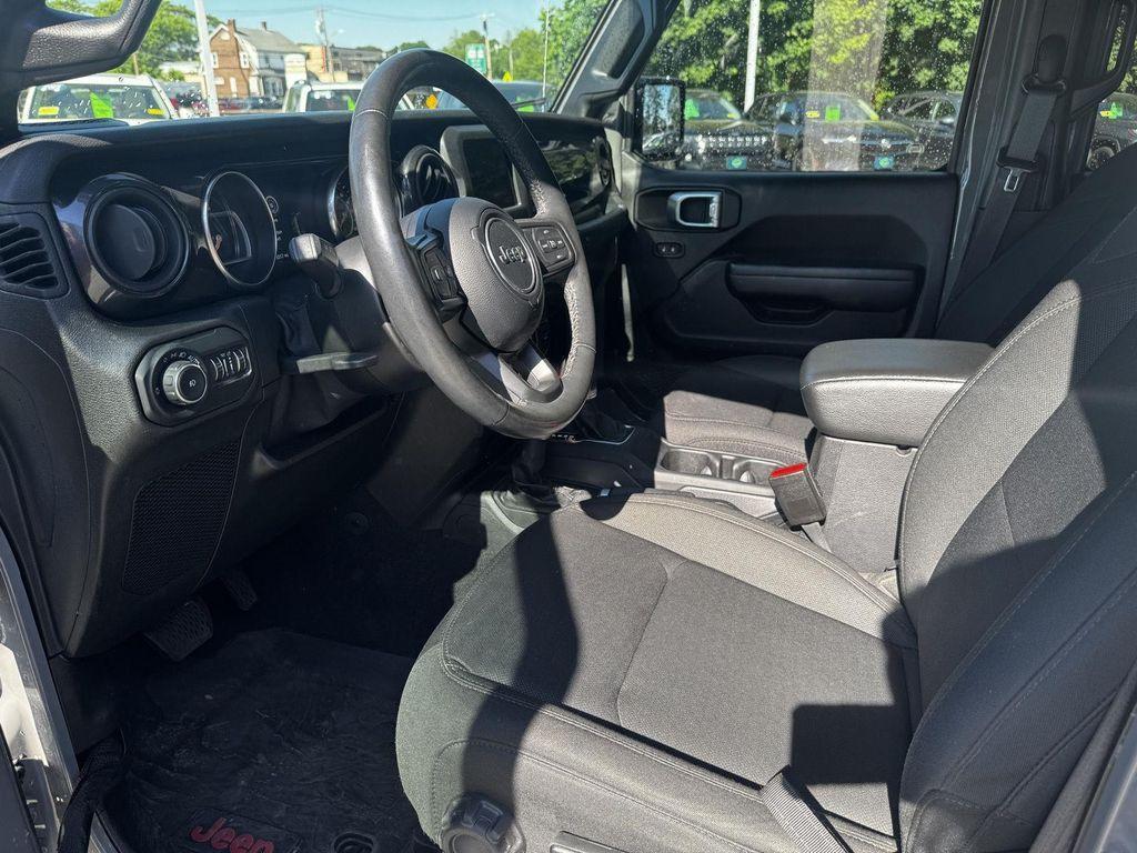 used 2021 Jeep Wrangler Unlimited car, priced at $30,694