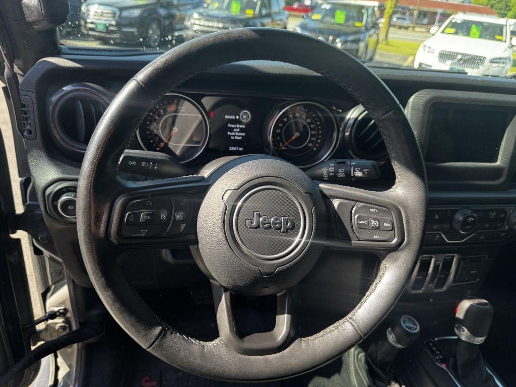 used 2021 Jeep Wrangler Unlimited car, priced at $30,694