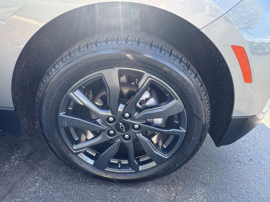 used 2023 Chevrolet Equinox car, priced at $25,694