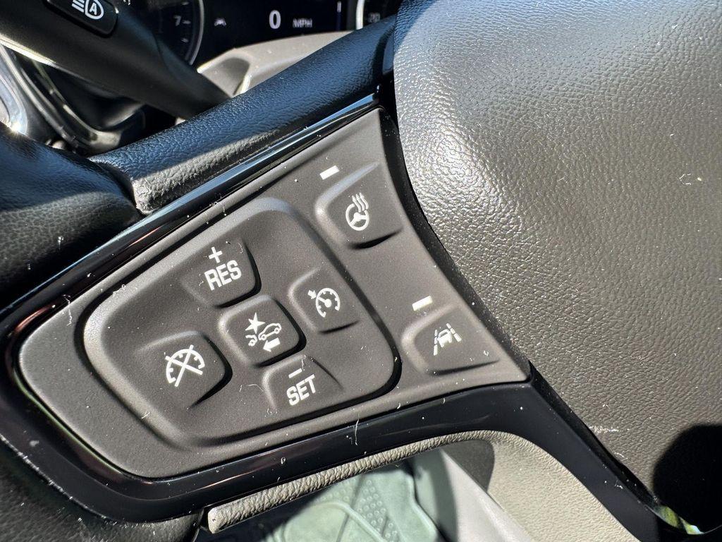 used 2023 Chevrolet Equinox car, priced at $25,694