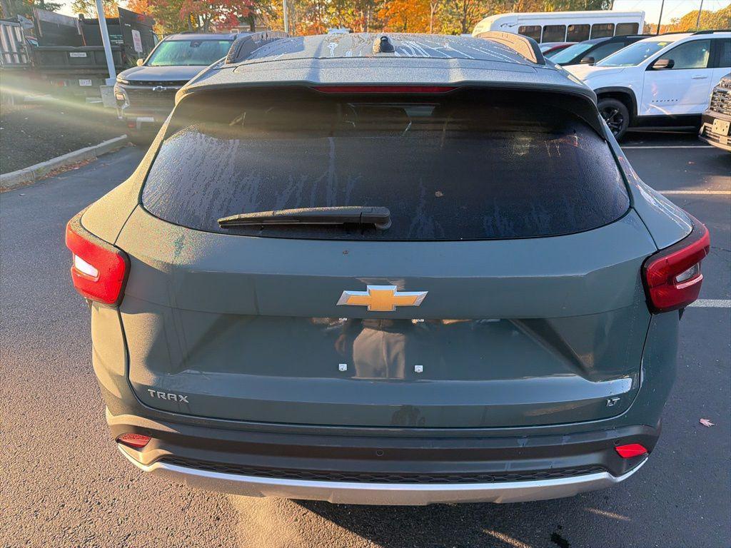 new 2026 Chevrolet Trax car, priced at $25,495