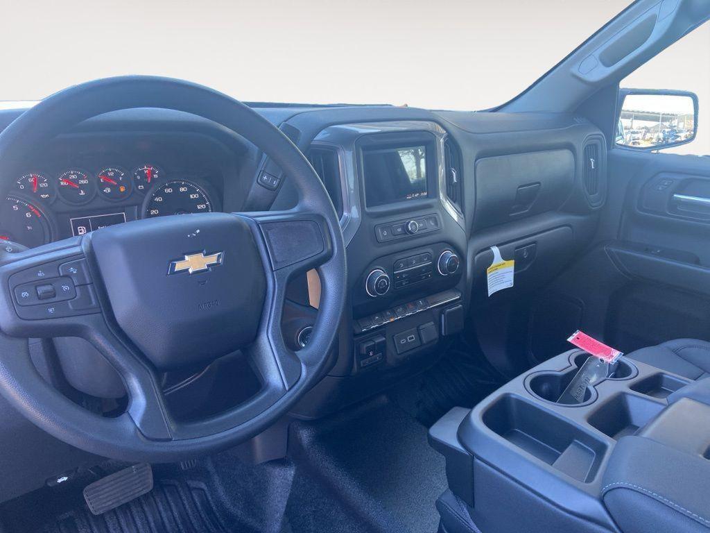 new 2025 Chevrolet Silverado 1500 car, priced at $41,951