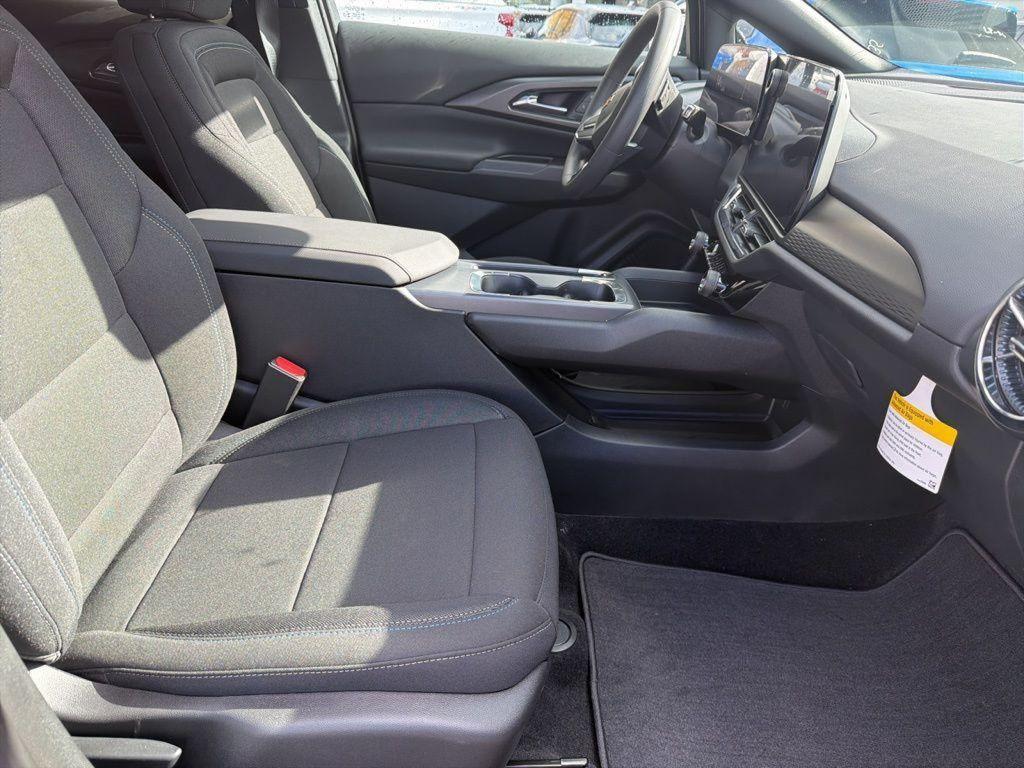 new 2026 Chevrolet Equinox EV car, priced at $27,245