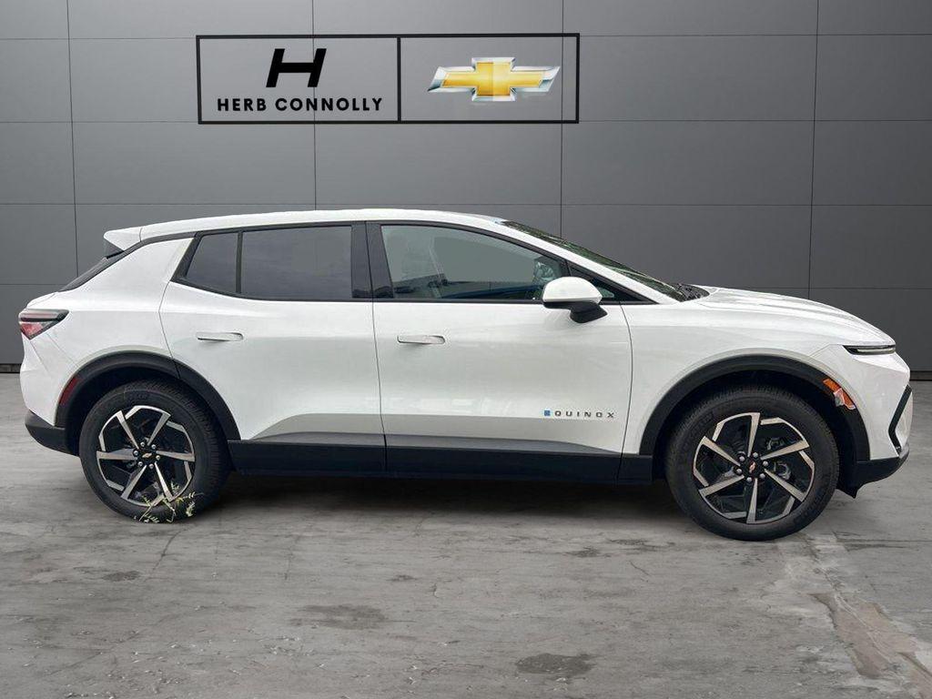 new 2026 Chevrolet Equinox EV car, priced at $34,194