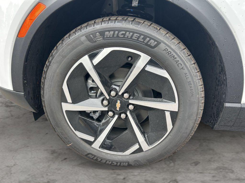 new 2026 Chevrolet Equinox EV car, priced at $27,245