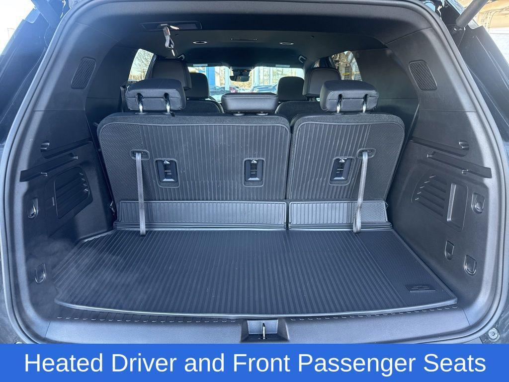 used 2026 Chevrolet Traverse car, priced at $44,995