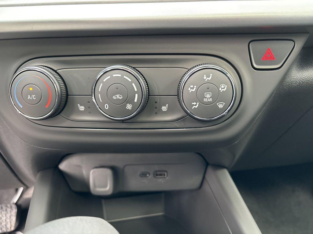 new 2026 Chevrolet Trax car, priced at $25,900