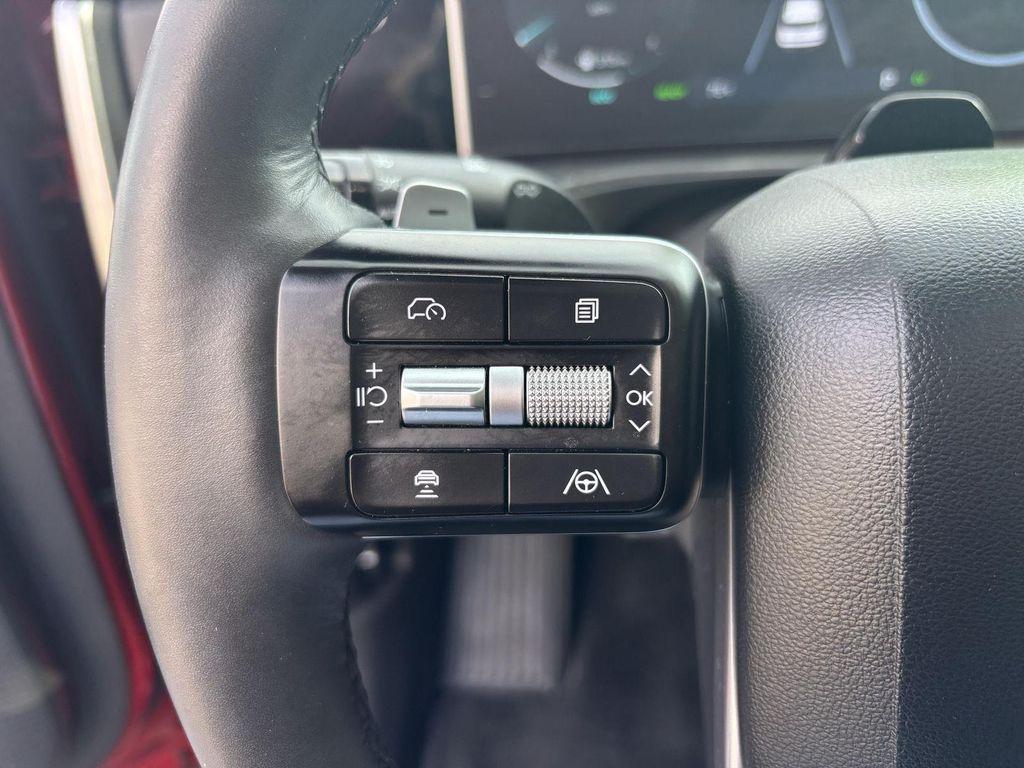 used 2025 Hyundai Santa Fe car, priced at $38,158