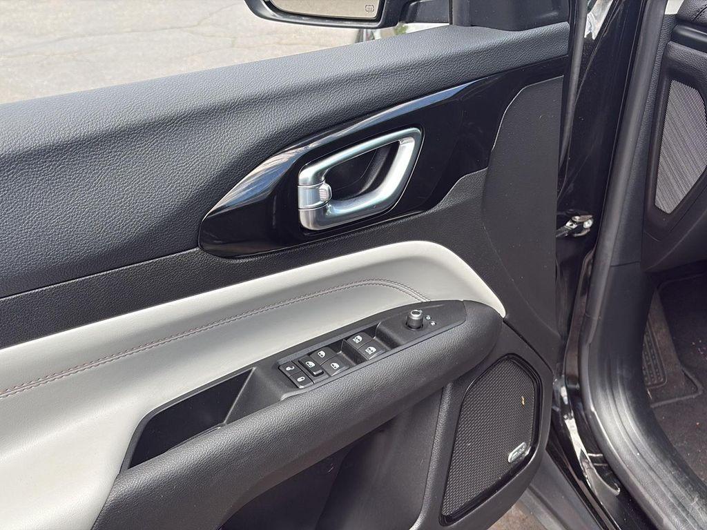 used 2022 Jeep Compass car, priced at $22,394