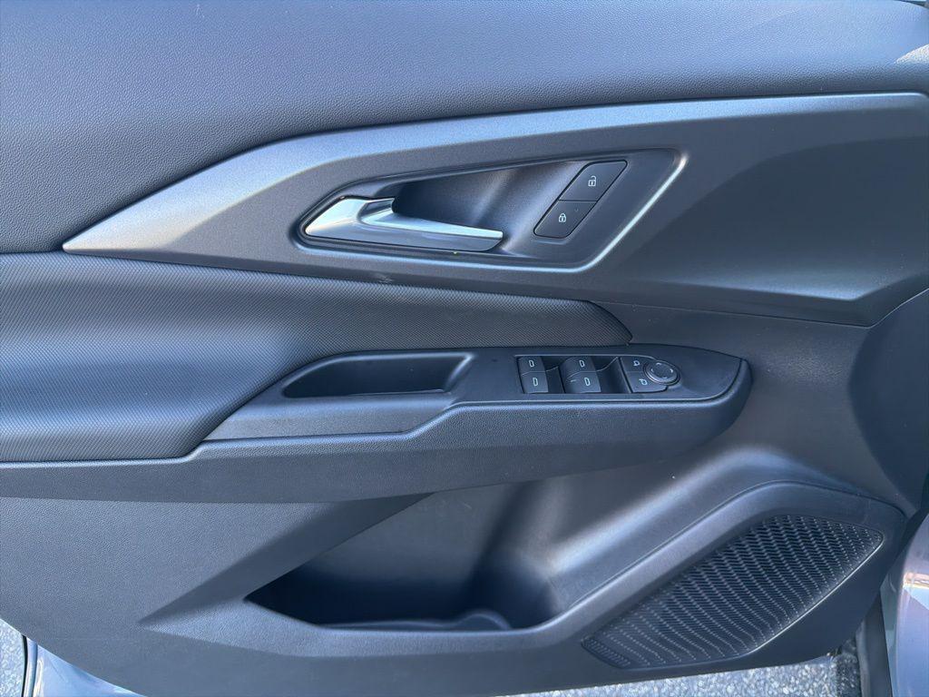 new 2026 Chevrolet Equinox EV car, priced at $28,995