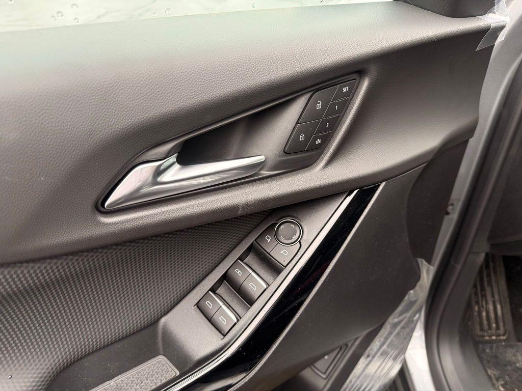 new 2026 Chevrolet Equinox car, priced at $38,540